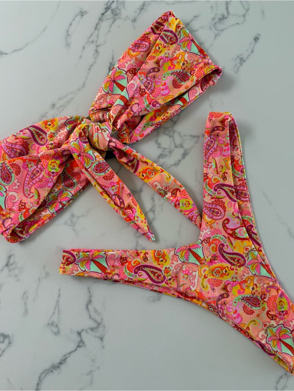 Kulani Kinis Bandeau Top & Y Thong Bottom Bikini SET - Bahama Rama - Size Medium - Picture 3 of 4